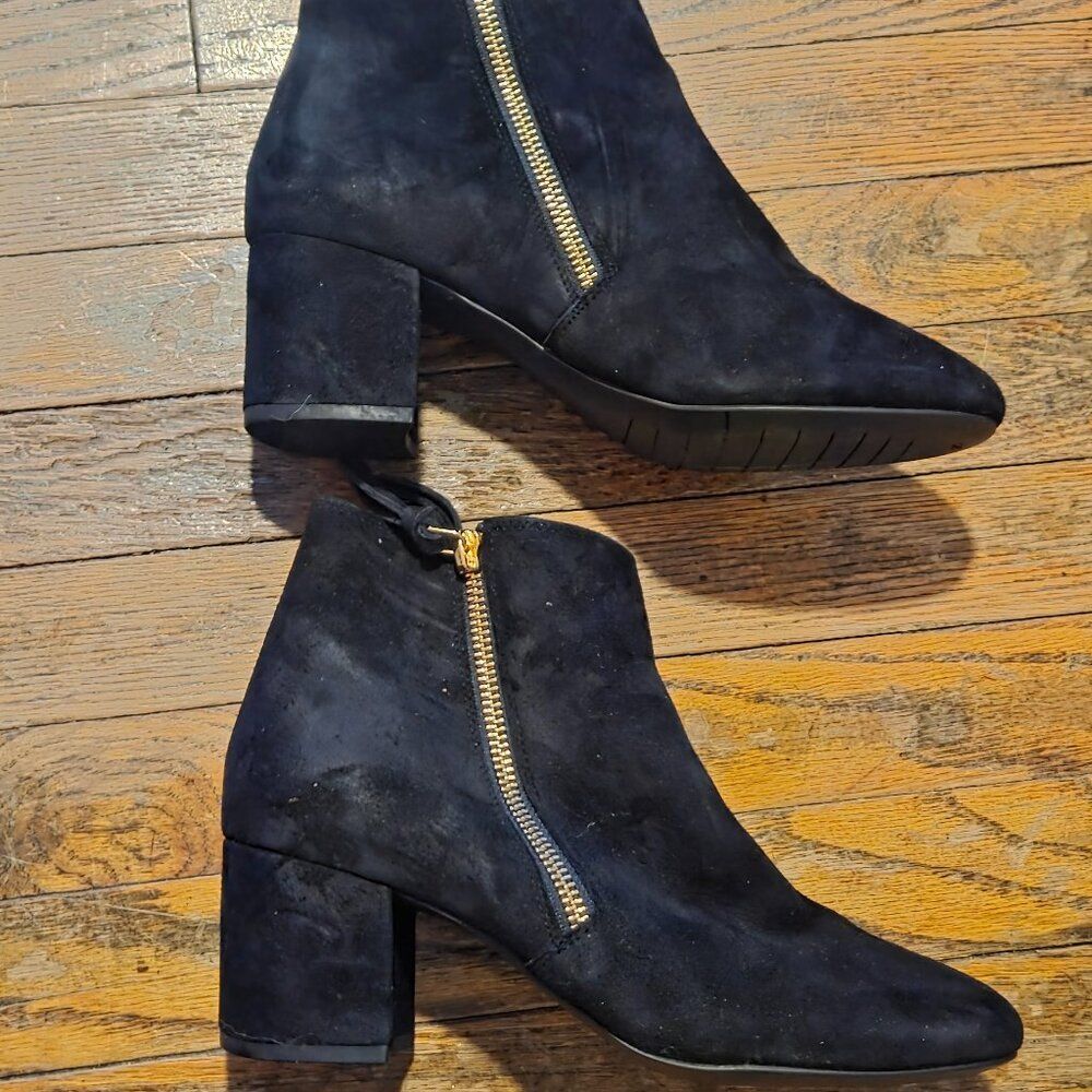 Cole Haan Women’s Black Suede Ankle Boots Size 6B Block Heel Gold Zipper Booties